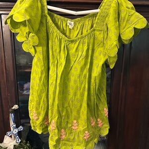 Ivy Jane Green Ruffled Relaxed Blouse